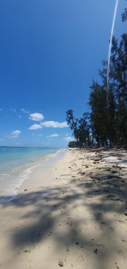 Coconut Bay Apartments Flic-en-Flacq Esterno foto